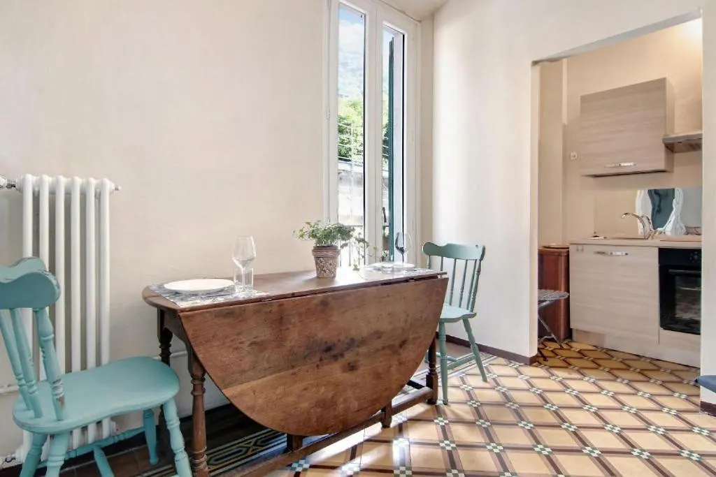 Casa Ortensia Blu Maslianico 0*,